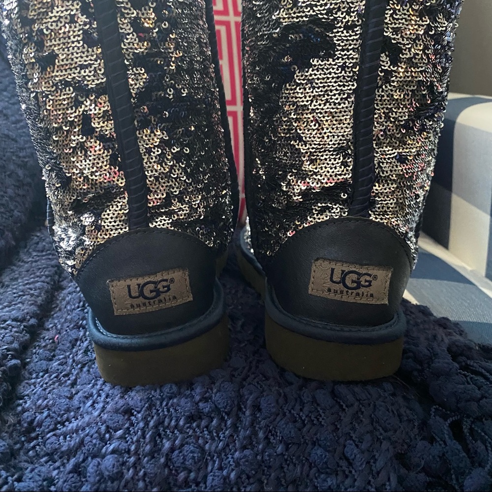 UGG | Navy Blue & Silver Reversible Sequin Classic Short Uggs - Picture 4 of 7
